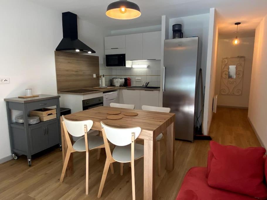 T3 Centre Ville Avec Parking, Balcon Et Wifi. 5P. Cauterets Extérieur photo