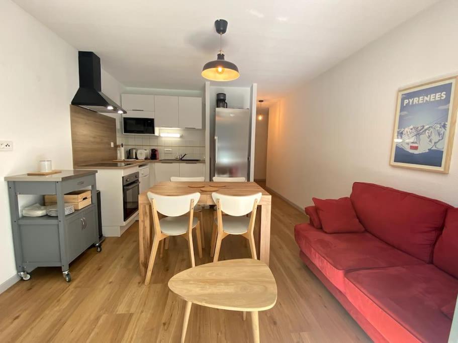 T3 Centre Ville Avec Parking, Balcon Et Wifi. 5P. Cauterets Extérieur photo