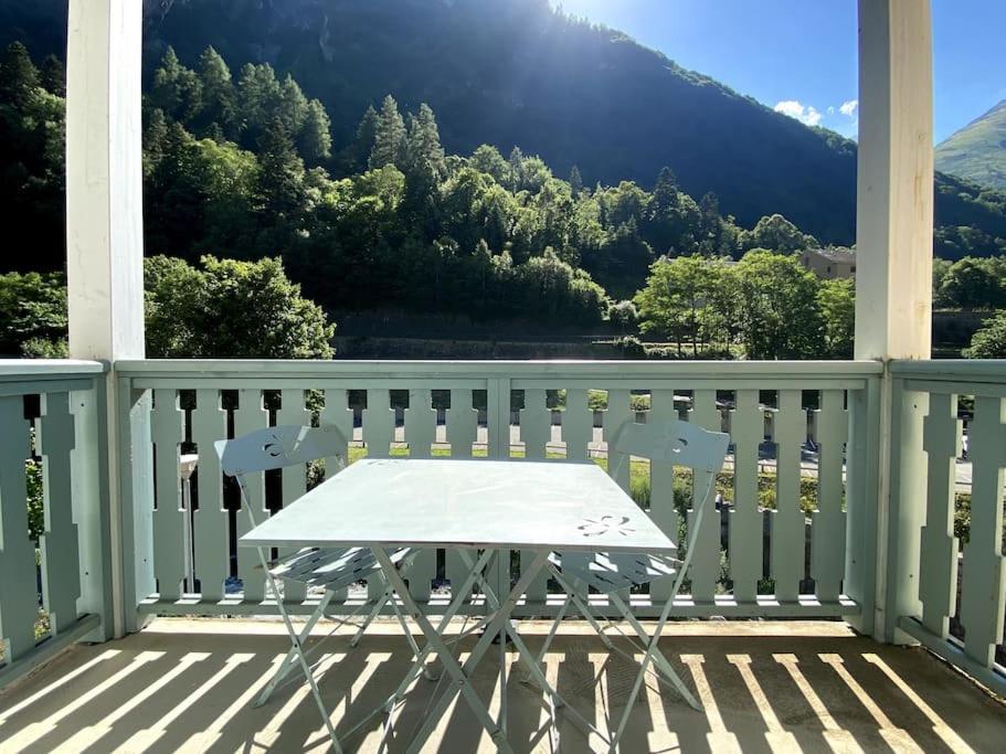 T3 Centre Ville Avec Parking, Balcon Et Wifi. 5P. Cauterets Extérieur photo