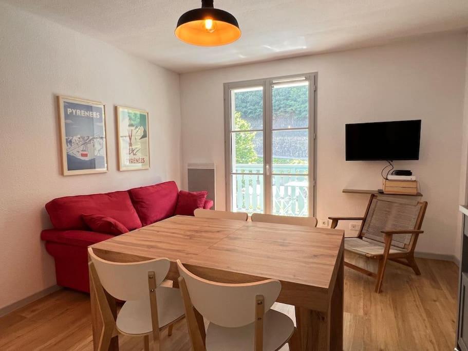 T3 Centre Ville Avec Parking, Balcon Et Wifi. 5P. Cauterets Extérieur photo